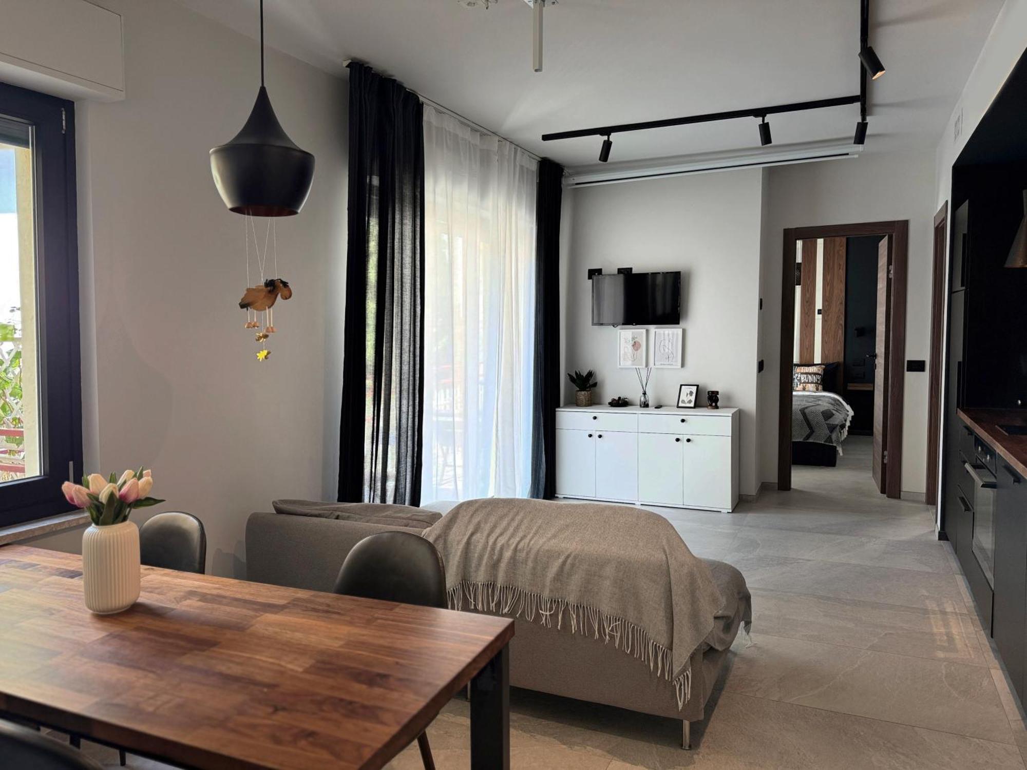 New Apartment In Historical Center Near Lake Riva del Garda Luaran gambar