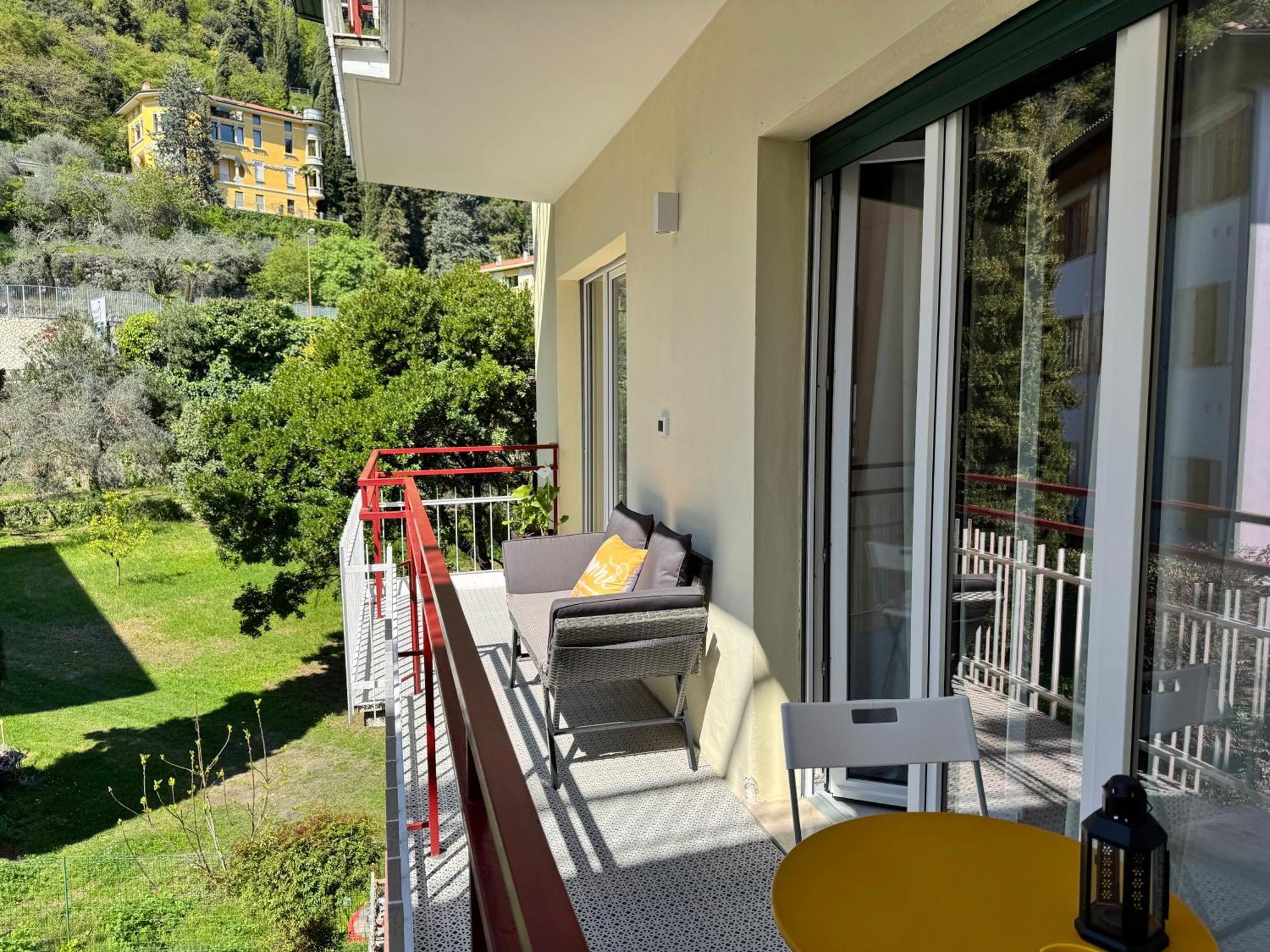 New Apartment In Historical Center Near Lake Riva del Garda Luaran gambar