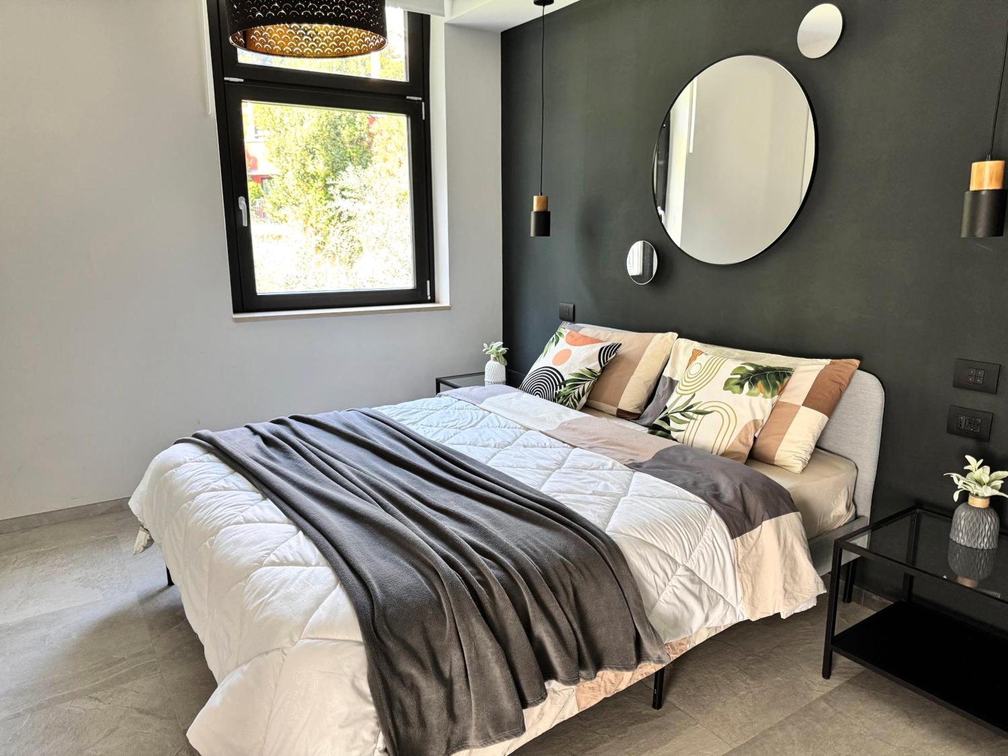 New Apartment In Historical Center Near Lake Riva del Garda Luaran gambar