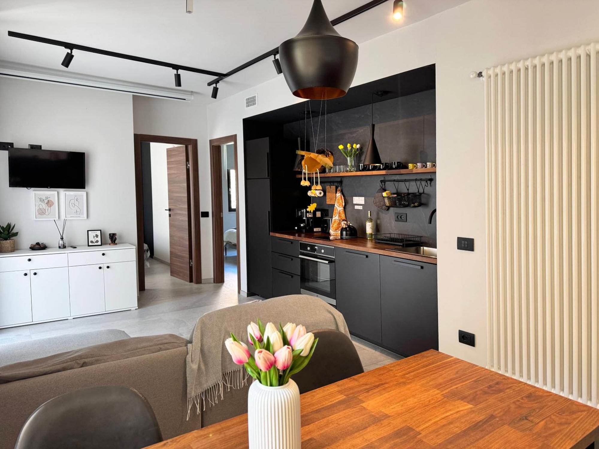 New Apartment In Historical Center Near Lake Riva del Garda Luaran gambar