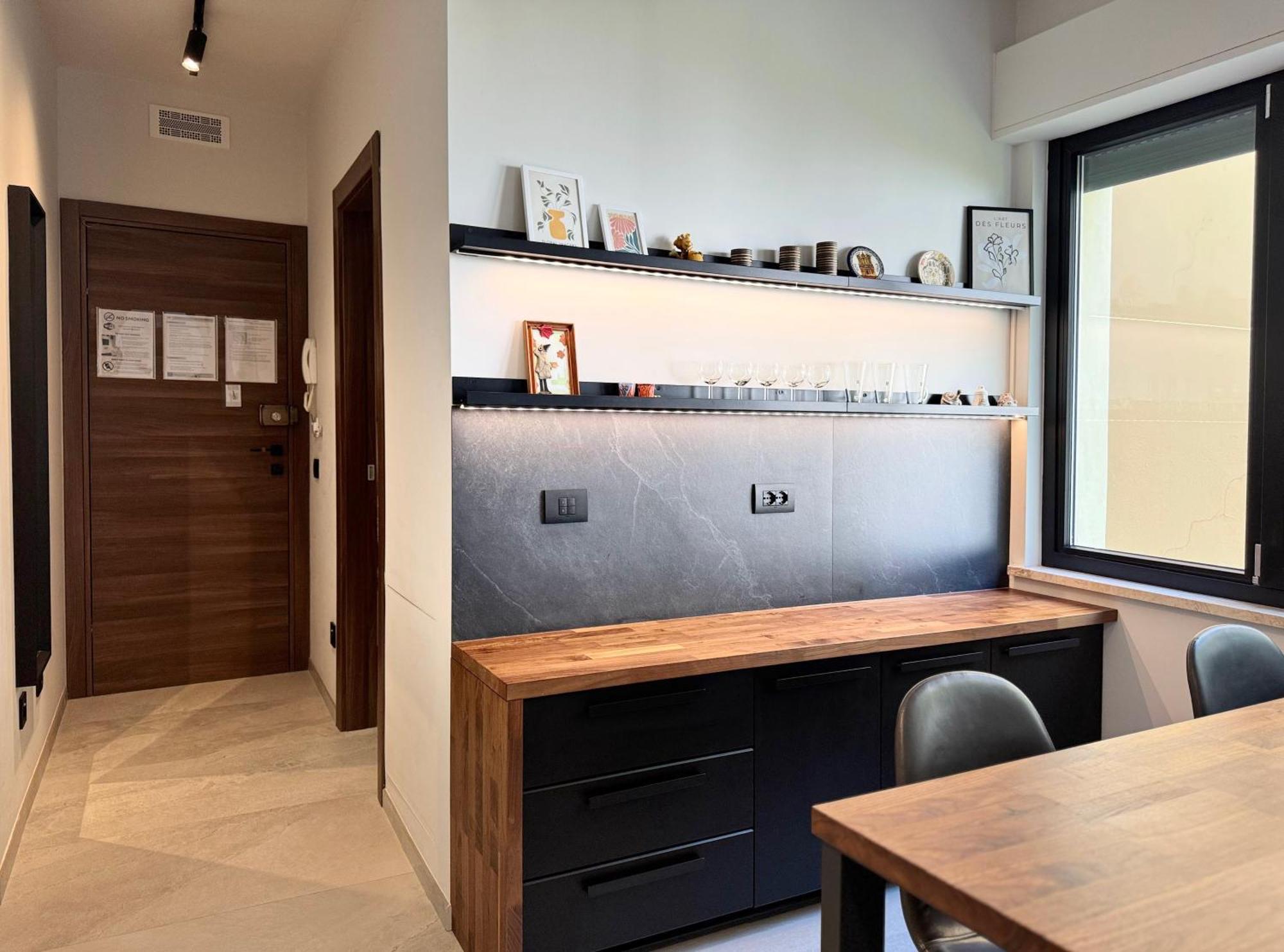 New Apartment In Historical Center Near Lake Riva del Garda Luaran gambar